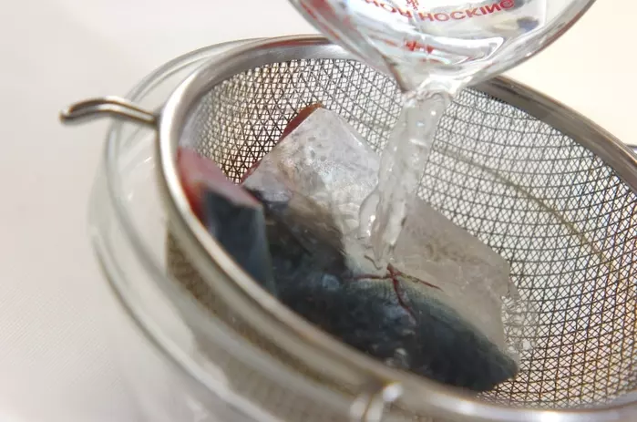 サバのみそ煮の下準備1