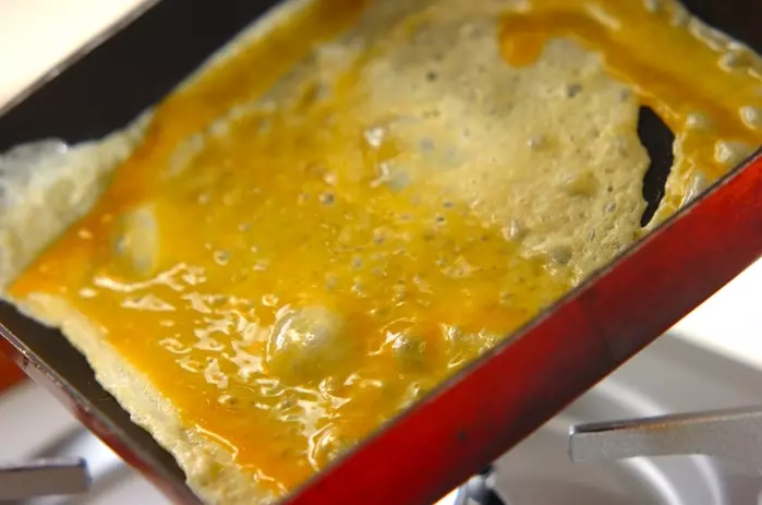 だし巻き卵の作り方1