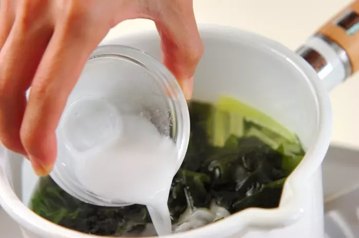 セロリのかき玉汁の作り方2