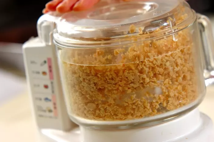 豆とひき肉のカレーの下準備1