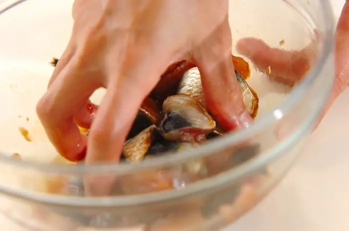 イワシの竜田揚げの作り方2