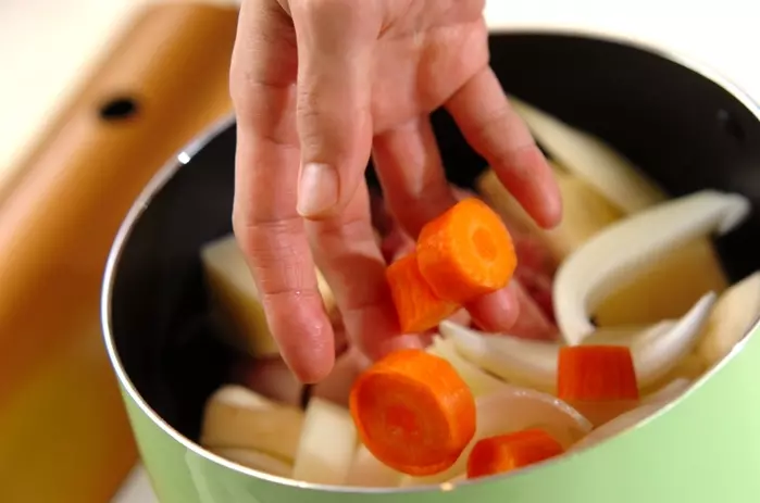 肉ジャガの作り方1