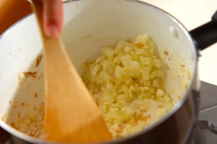 鶏とキャベツのシチューの作り方2