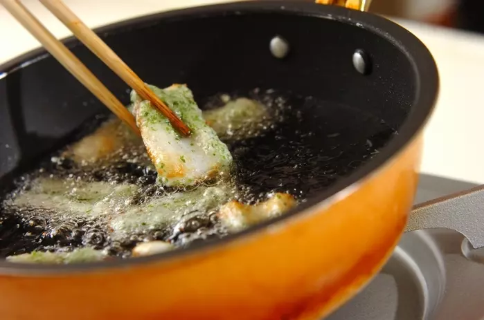 ちくわの磯辺揚げ 10分で出来る時短レシピ by崎野 晴子さんの作り方2