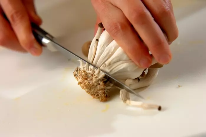 ツナとシメジの炊き込みご飯の下準備2