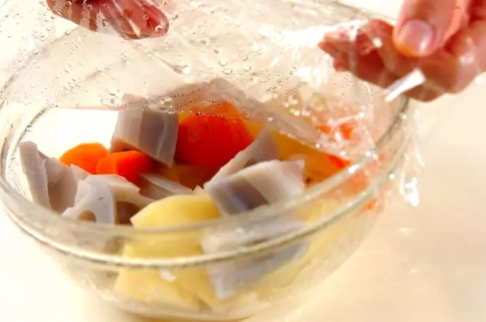 鶏肉のカレー豆乳鍋の作り方2