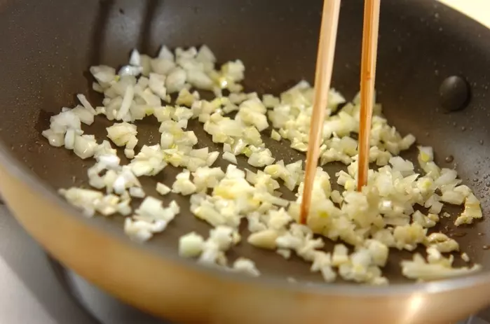 生トマトで!短時間でトマトソースに 鯛をオシャレにの作り方2