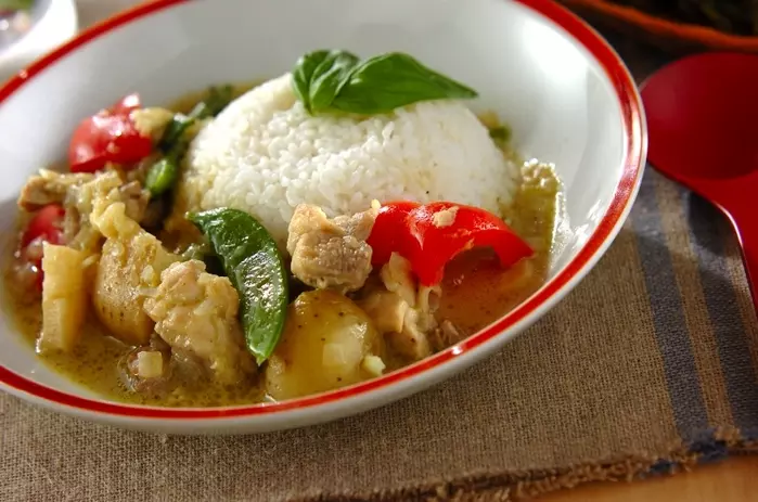 実は簡単!本格グリーンカレー