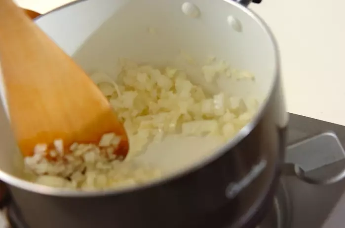 実は簡単!本格グリーンカレーの作り方1