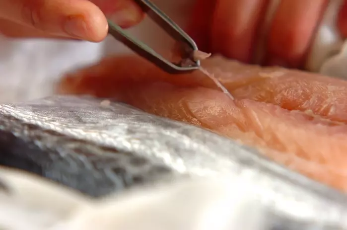 サワラの南蛮漬けの下準備1