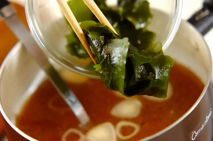 ワカメスープの作り方1