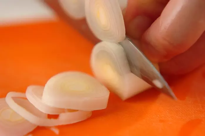 ワカメスープの下準備1