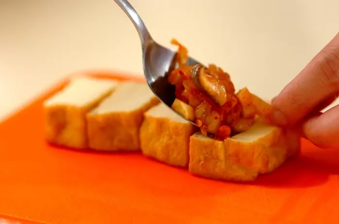 厚揚げのキムチーズ焼きの作り方1