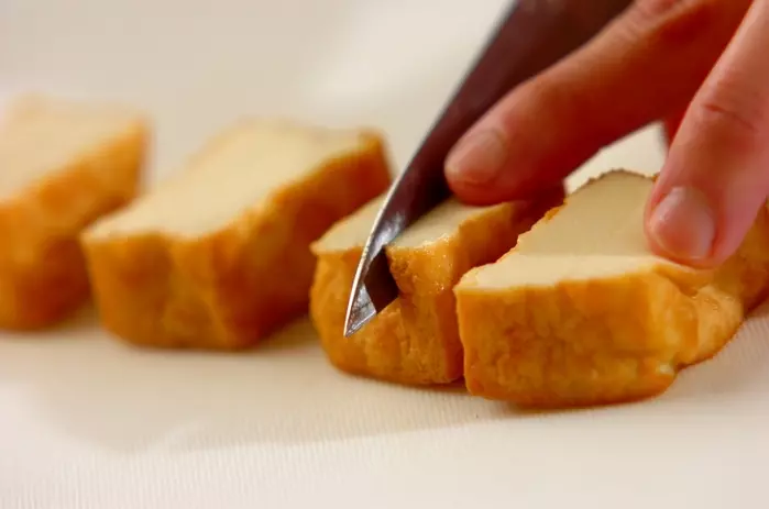 厚揚げのキムチーズ焼きの下準備1