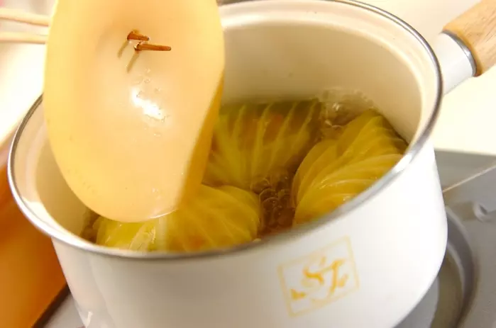 鮭のロールキャベツの作り方3