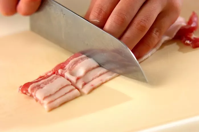 10分で豚キムチ 味付け簡単！ピリ辛でごはんが進む by西川 綾さんの下準備1