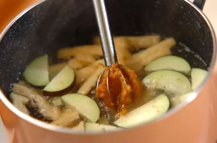 ナスのおみそ汁の作り方2