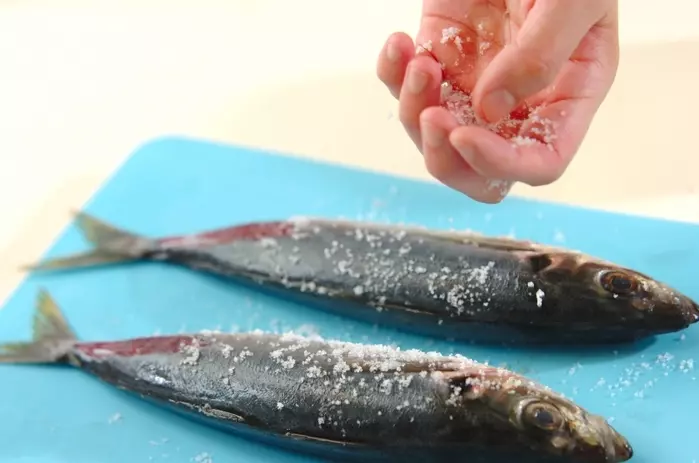 アジの塩焼き梅おろし添えの作り方1