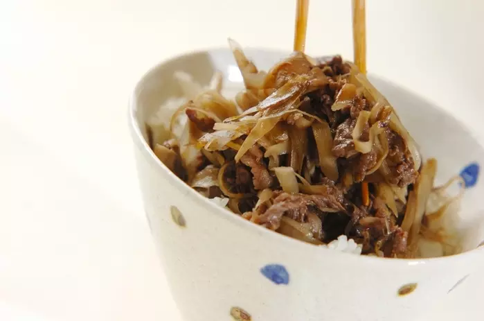 マイタケとゴボウ入りの牛丼の作り方3