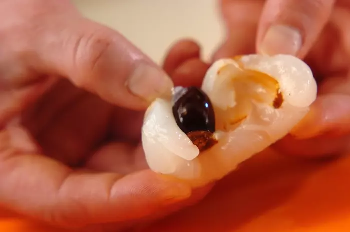 ライチのココナッツミルクフロートの作り方1