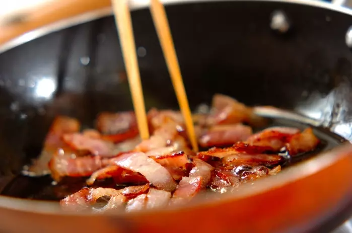 水菜とベーコンのサラダの作り方2