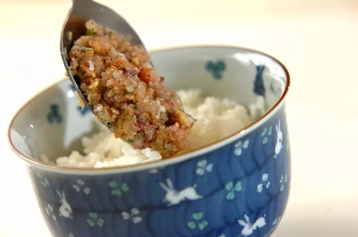 アジの梅なめろう丼の作り方3