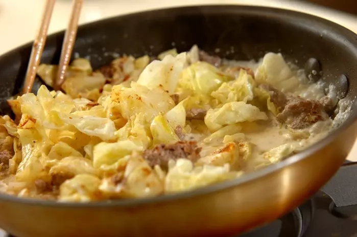 ひき肉とキャベツのカレークリームスパゲティーの作り方3