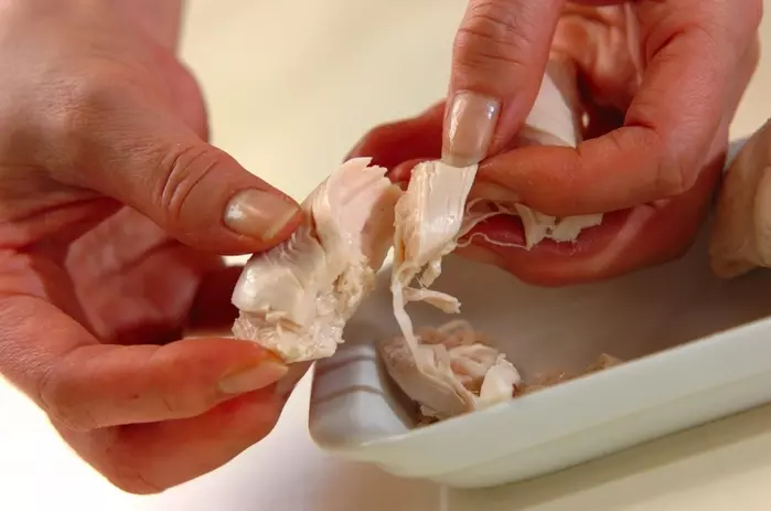 10分でサラダ！きゅうりと鶏ささみのバンバンジー by吉田 朋美さんの作り方2