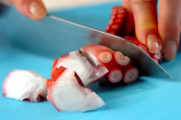 タコのパセリバター炒めの作り方1