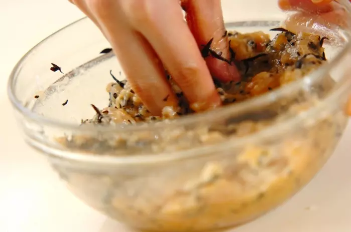 ヒジキとゴマのつくねの作り方1