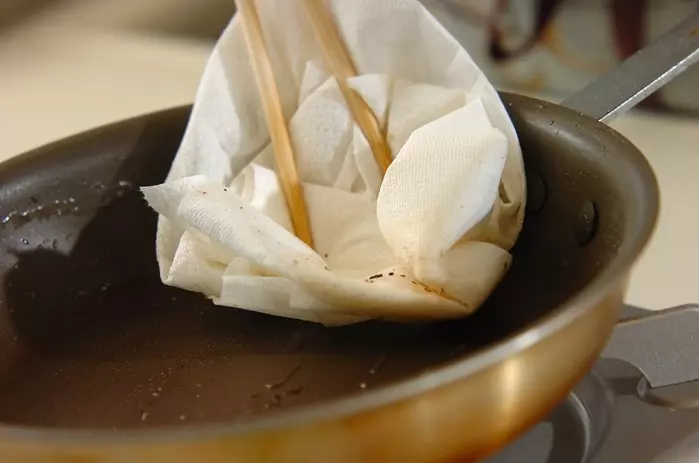 甘辛!トロっとナスと大葉の豚肉巻きの作り方3