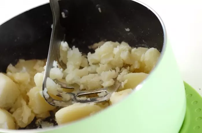 サクモチ!チーズボール ほくほく人気の簡単おやつ by西川 綾さんの作り方3