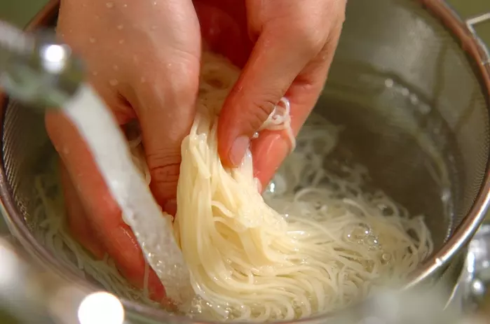 ボリューム満点！豚しゃぶと揚げナスの素麺の作り方4