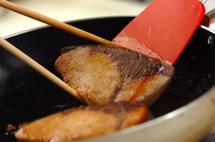 ブリの麺つゆバターソテーの作り方3