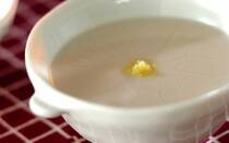 この記事では「飲む点滴」とも言われる「甘酒」の効能に焦点をあててご紹介します。ダイエットや美容に良い理由などを分かりやすく解説。鍋ひとつで簡単に作れる甘酒のレシピや、甘酒を使ったドリンクやおかず、デザートレシピも必見です！