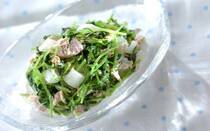 シャキシャキ食感が魅力の【豆苗】。再生栽培ができるため、節約野菜として注目されています。えんどう豆由来のほのかな甘みや、ビタミン類が多く含まれているのも特徴。この記事では、豆苗を使った人気レシピを5選ご紹介。わずか3分の時短レシピから、卵や魚介を組み合わせた炒め物までどれも絶品です！