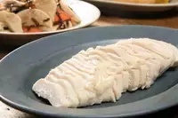 【鶏むね肉を柔らかくする方法】 話題のブライン液のほか、マヨネーズや片栗粉でしっとり仕上がる
