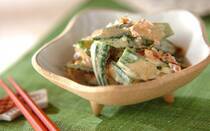 夏が旬のネバネバ野菜「オクラ」は栄養価が高く、夏バテ対策に最適！くせがなくていろんな食材と合わせやすく、料理の彩りにも大活躍します。そこで今回は、この夏食べたい「オクラ」の人気レシピTOP10をご紹介。食欲が落ちやすい夏でも食べやすく、簡単に作れるおかずが満載です。ぜひ参考にしてください。