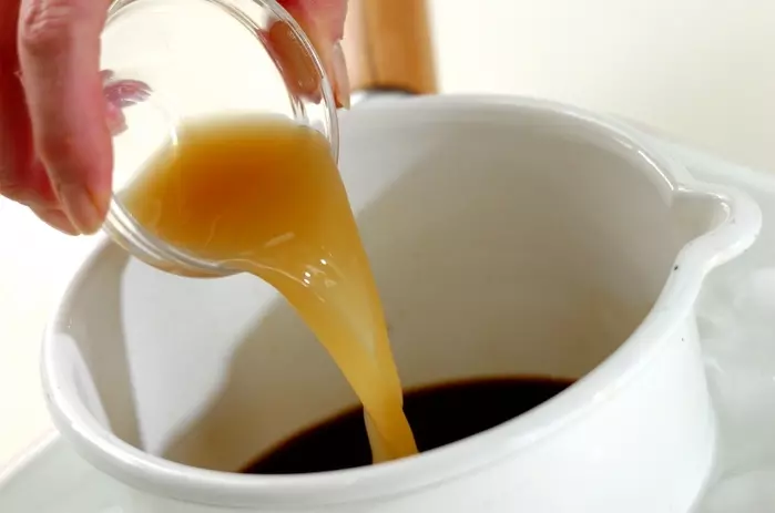 熱々湯豆腐 ポン酢しょうゆ添えの作り方1