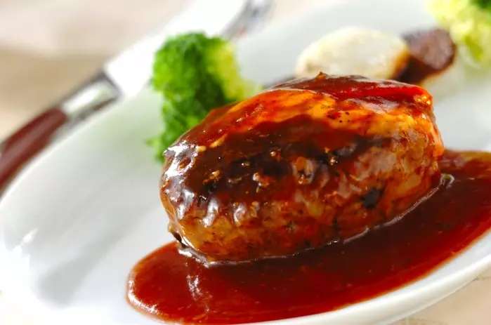 みんな大好き！とろ〜りとろけるチーズインハンバーグ