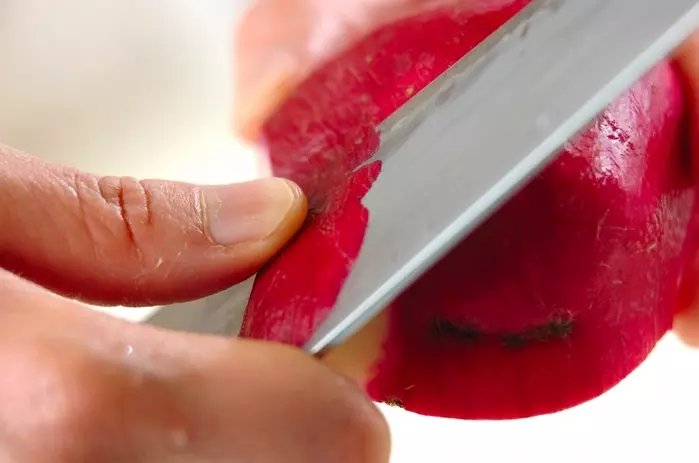 おつまみに!赤カブのピクルス 基本の作り方 by金丸 利恵さんの下準備1