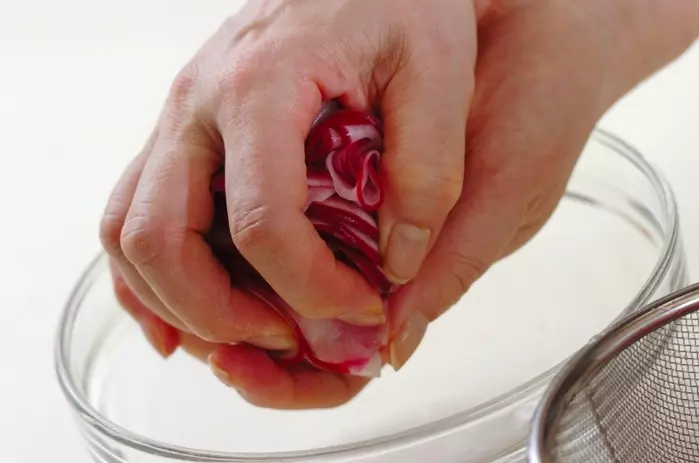 おつまみに!赤カブのピクルス 基本の作り方 by金丸 利恵さんの作り方1