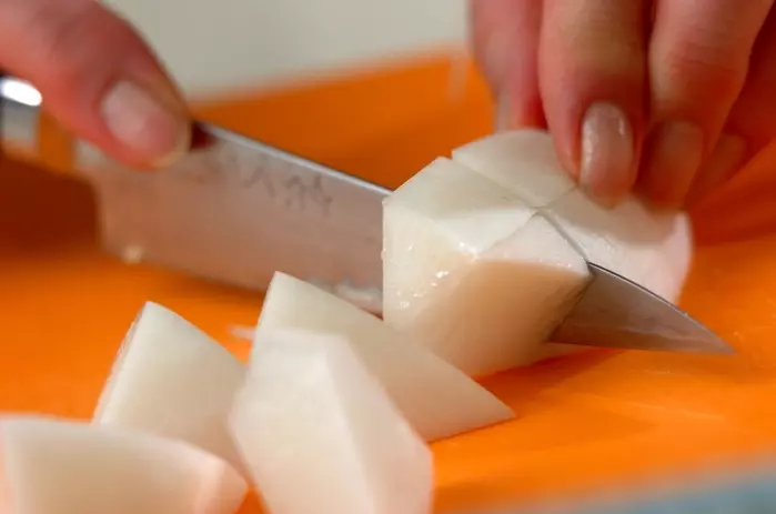 牛肉と大根のカレーの下準備1