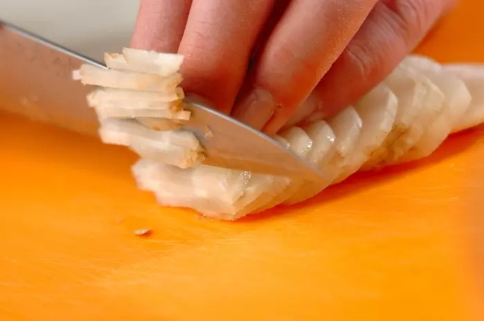 簡単!菊芋と水菜のユズ風味ラぺサラダ by金丸 利恵さんの下準備1