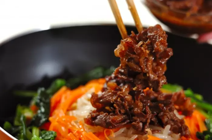 簡単ビビンバ ボリューム満点 フライパンで美味しく by金丸 利恵さんの作り方4