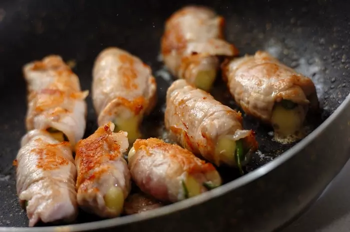 止まらない!いんげんの簡単チーズの肉巻き by保田 美幸さんの作り方2