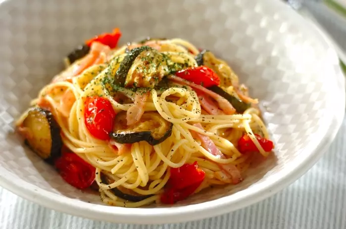 ズッキーニとベーコンのスパゲティー