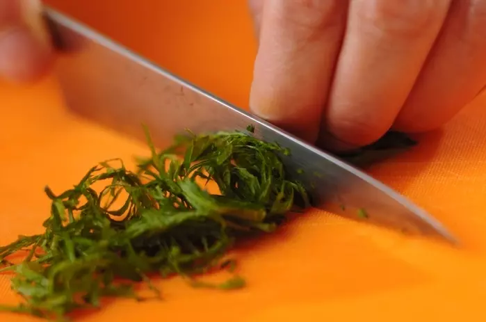 ナメコのみそ汁の下準備1