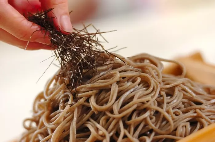 とろろ麺つゆで！ざるそばの作り方2