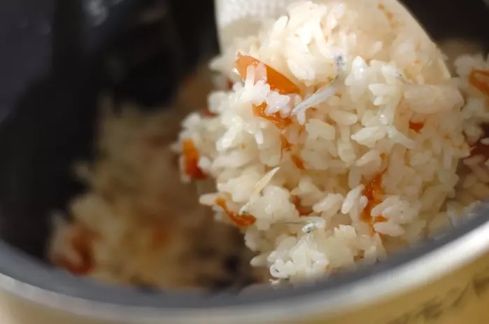 梅とシラスの混ぜご飯の作り方2